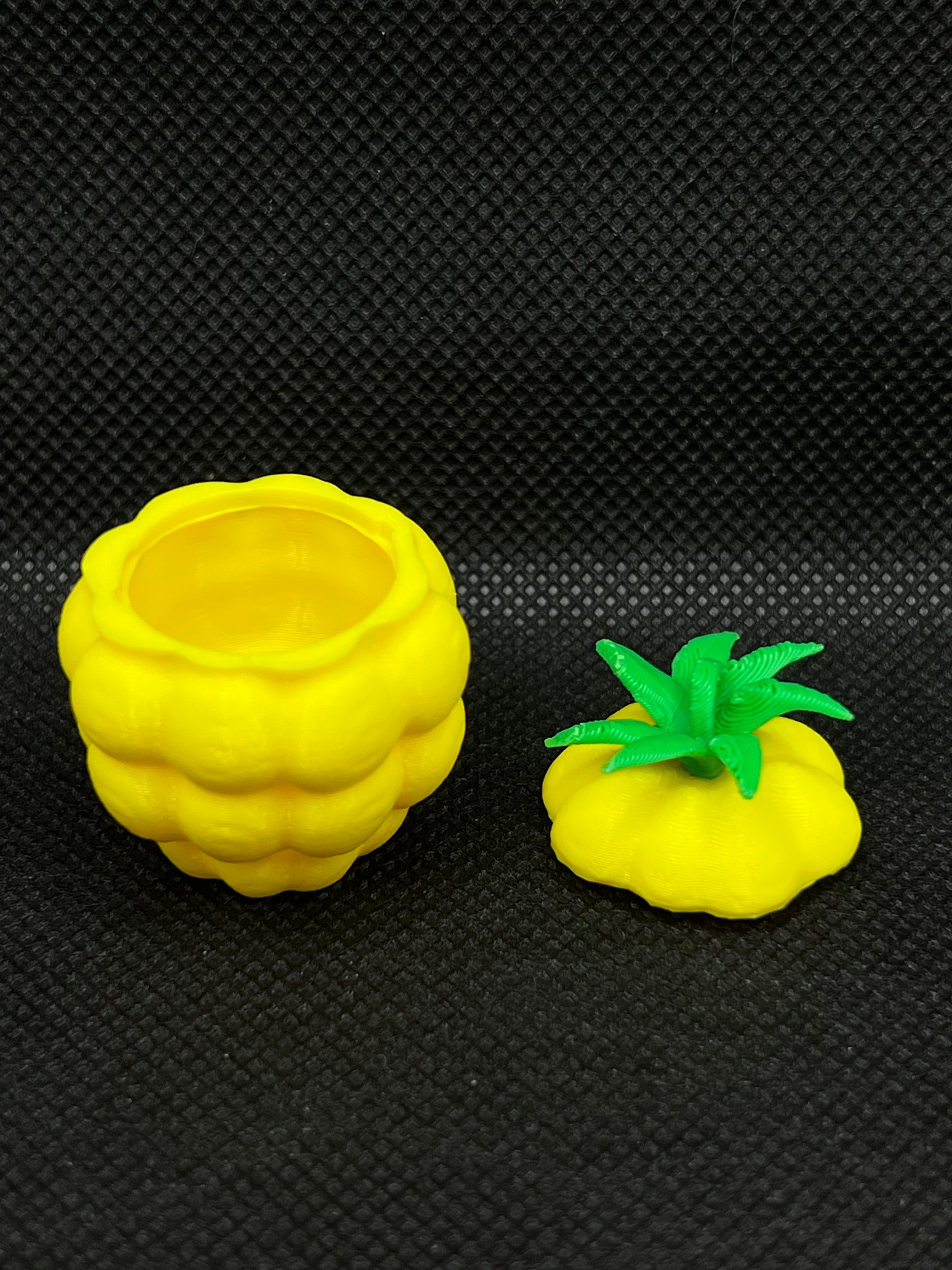 ONE PIECE DEVIL FRUIT SECRET STORAGE KEYCHAIN