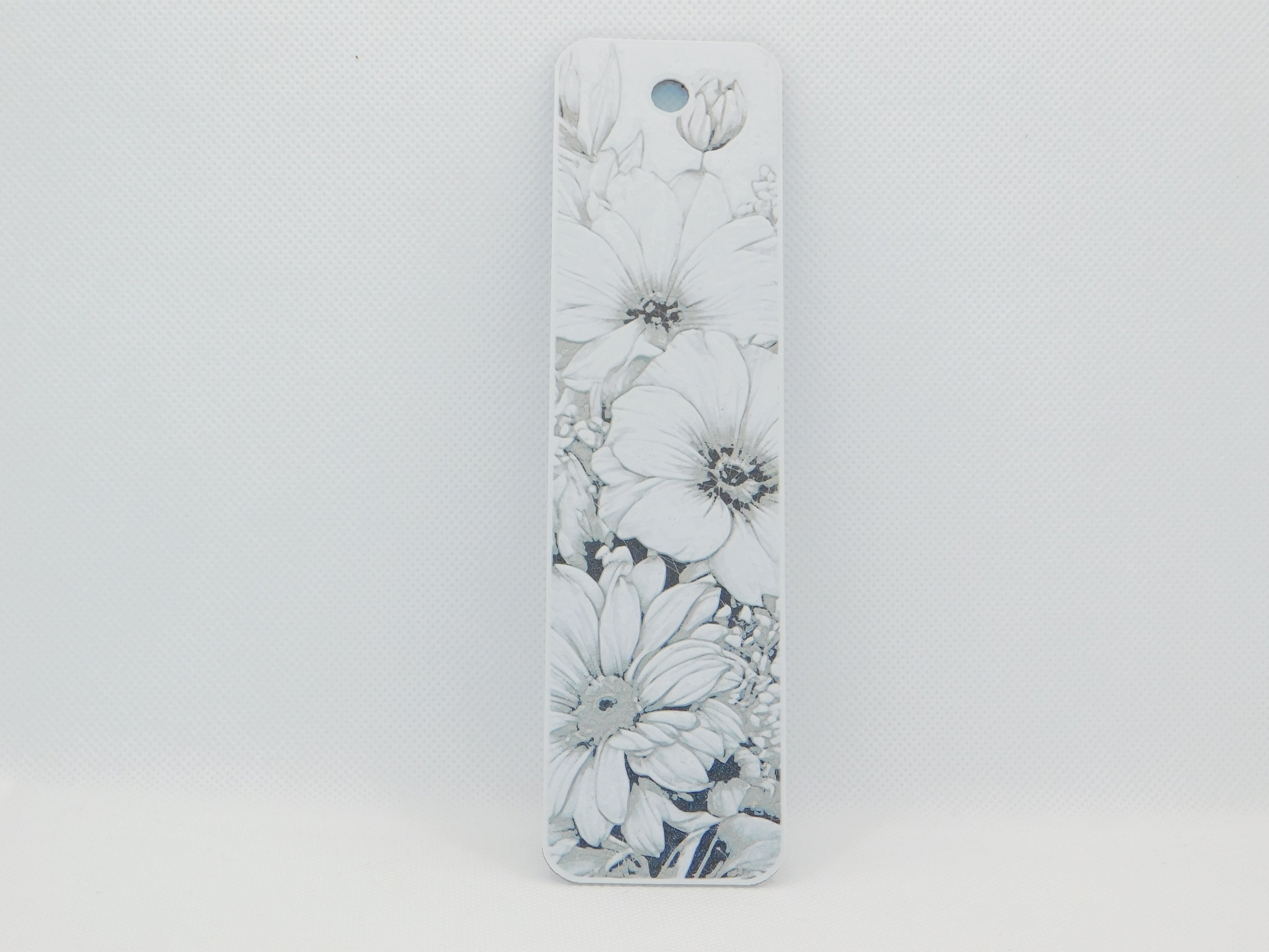 3D Printed Bookmark with Depth and Texture